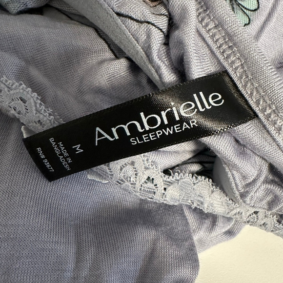 Ambrielle Sleepwear Women’s Purple Floral Chemise Size Medium Nightgown Bra Lace - Picture 3 of 14